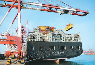 4月貨物貿(mào)易進(jìn)出口增長7.2% 中國外貿(mào)持續(xù)釋放穩(wěn)中向好積極信號